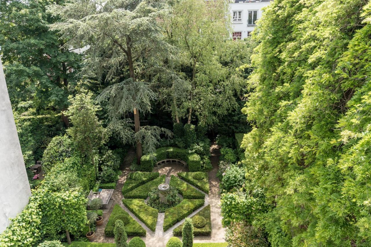 Empire Garden View Couette-café 2*